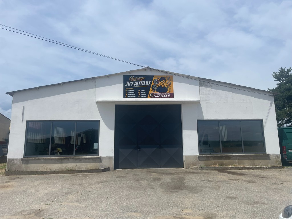 Façade du garage JVT AUTO 07 à Ardoix